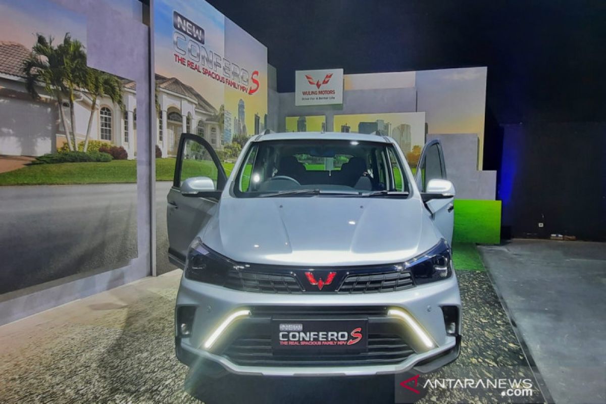 Tampung banyak penumpang Wuling New Confero S digemari konsumen Indonesia