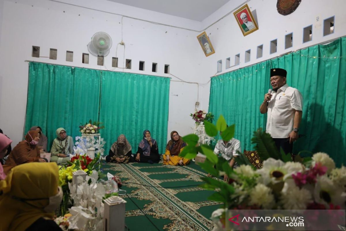 Ketua DPD minta ustadzah DKI sampaikan aspirasi lewat senator