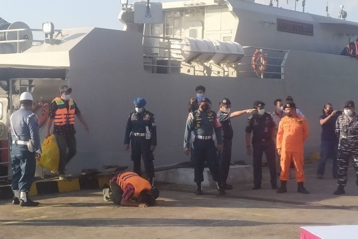 Kapal Australia repatriasi 19 nelayan Indonesia karena  kecelakaan di laut