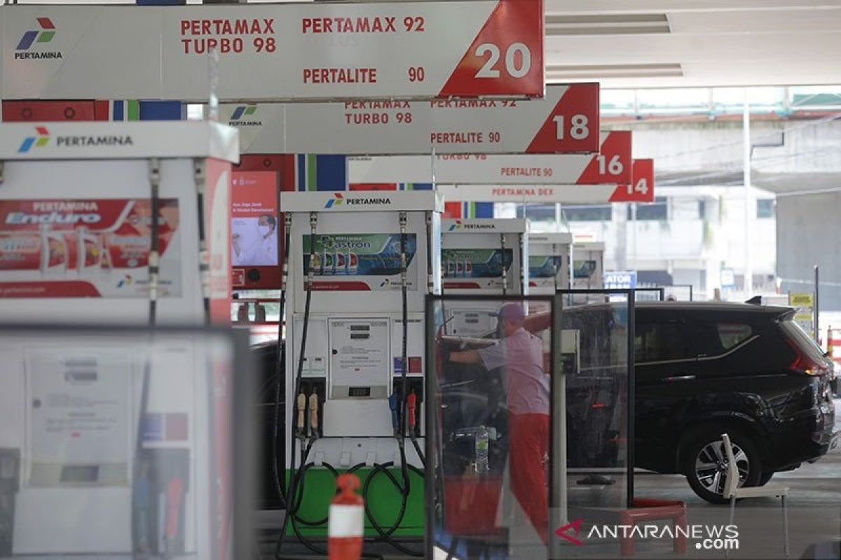 Kenaikan harga minyak dunia dinilai akan bebani biaya produksi Pertamina