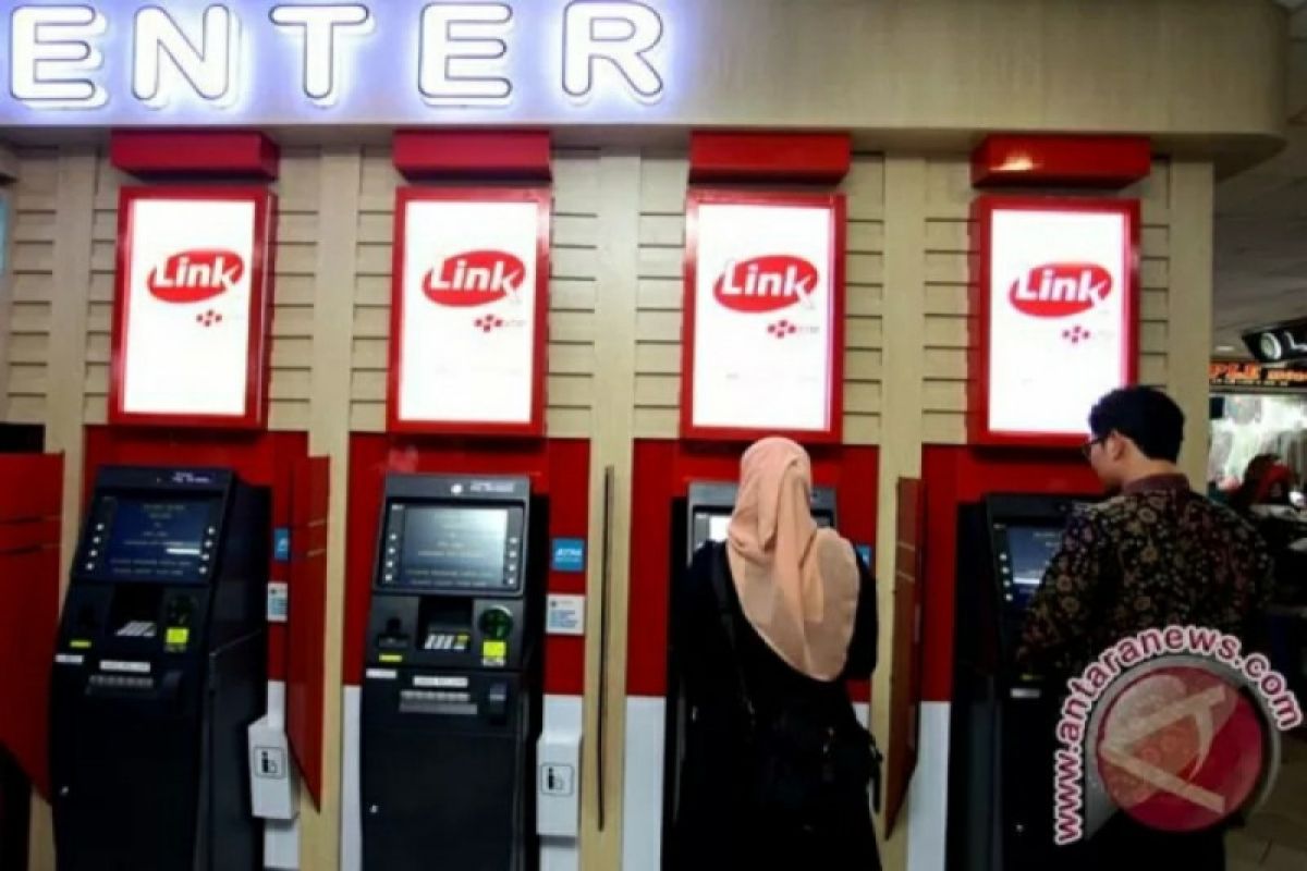 Cek saldo dan tarik tunai di ATM Himbara kini dikenakan biaya