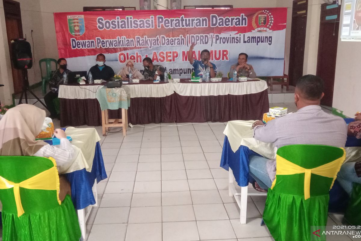 Anggota DPRD Provinsi Lampung Asep Makmur sosialisasi Perda Rembuk Desa