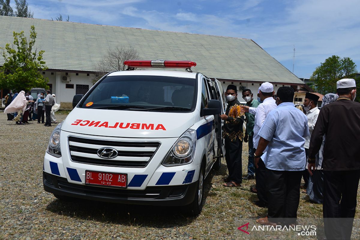 Pemberangkatan Jenazah Mantan Gubernur Aceh Positif COVID-19