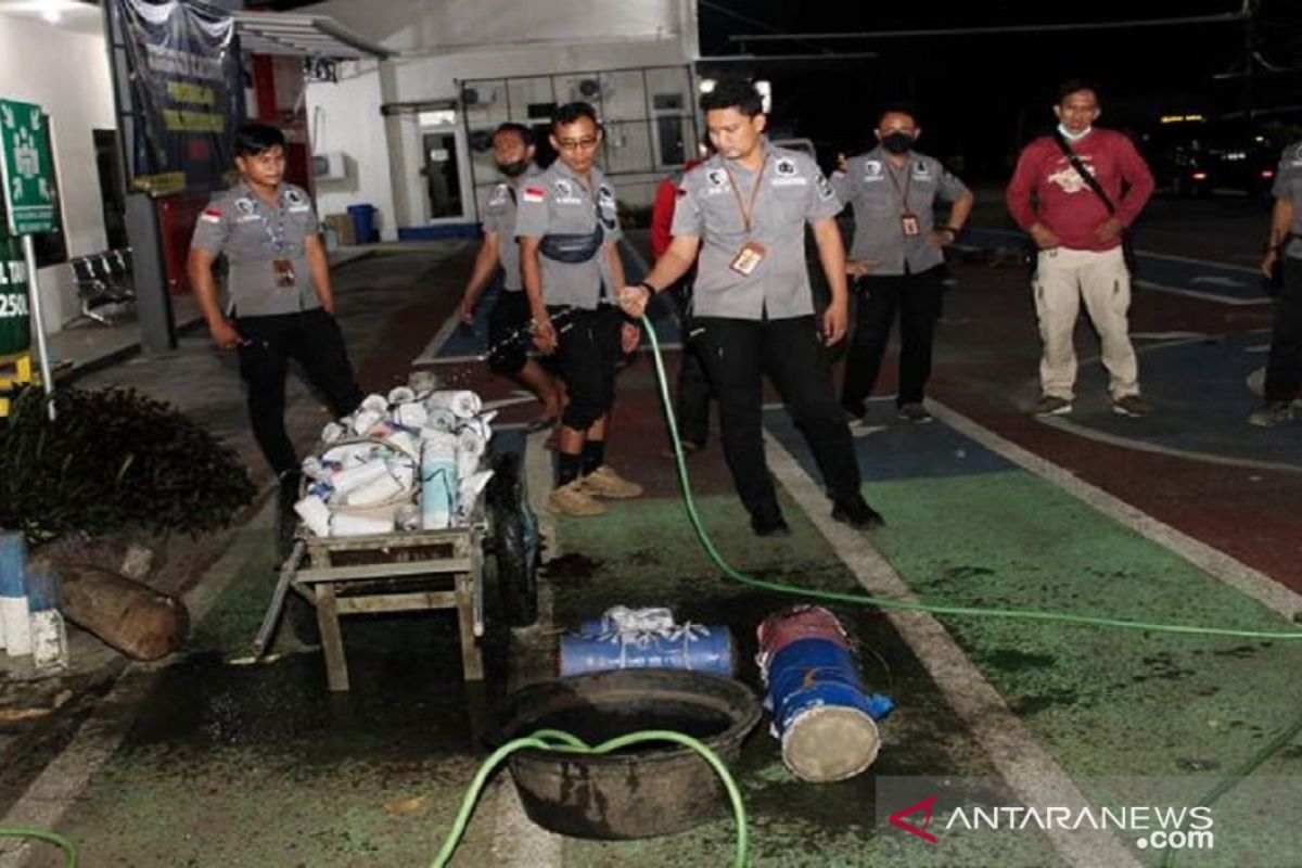 Polisi tangkap tujuh orang pelaku pesta petasan di Bangkalan