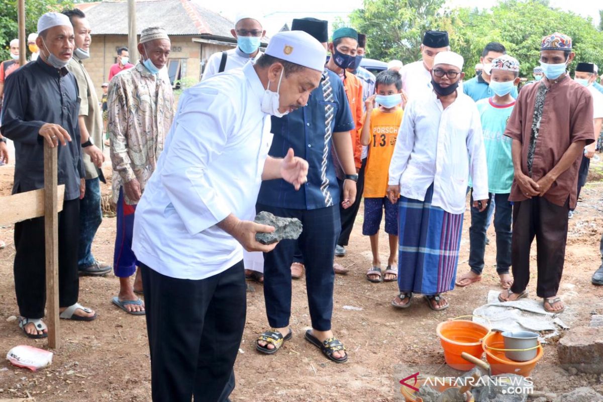 Wabup letakan batu pertama pembangunan musala Babur Raudhah Mandiangin Barat