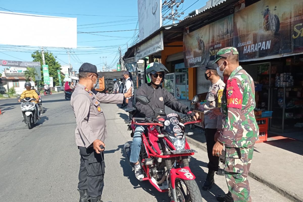 Penyekatan hari terakhir, Kapolsek arahkan anggota cara bertindak di lapangan