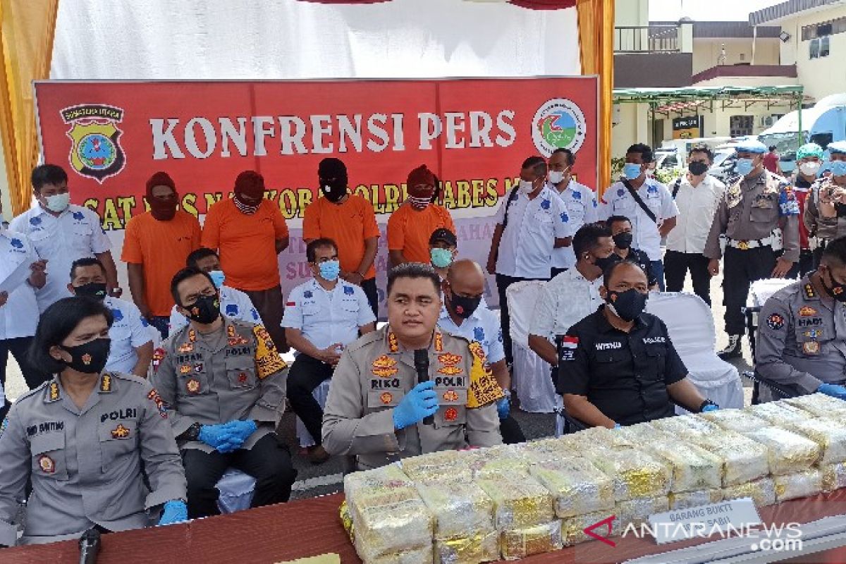 Polrestabes Medan tangkap kurir bawa 40 kg sabu modus modifikasi  mobil