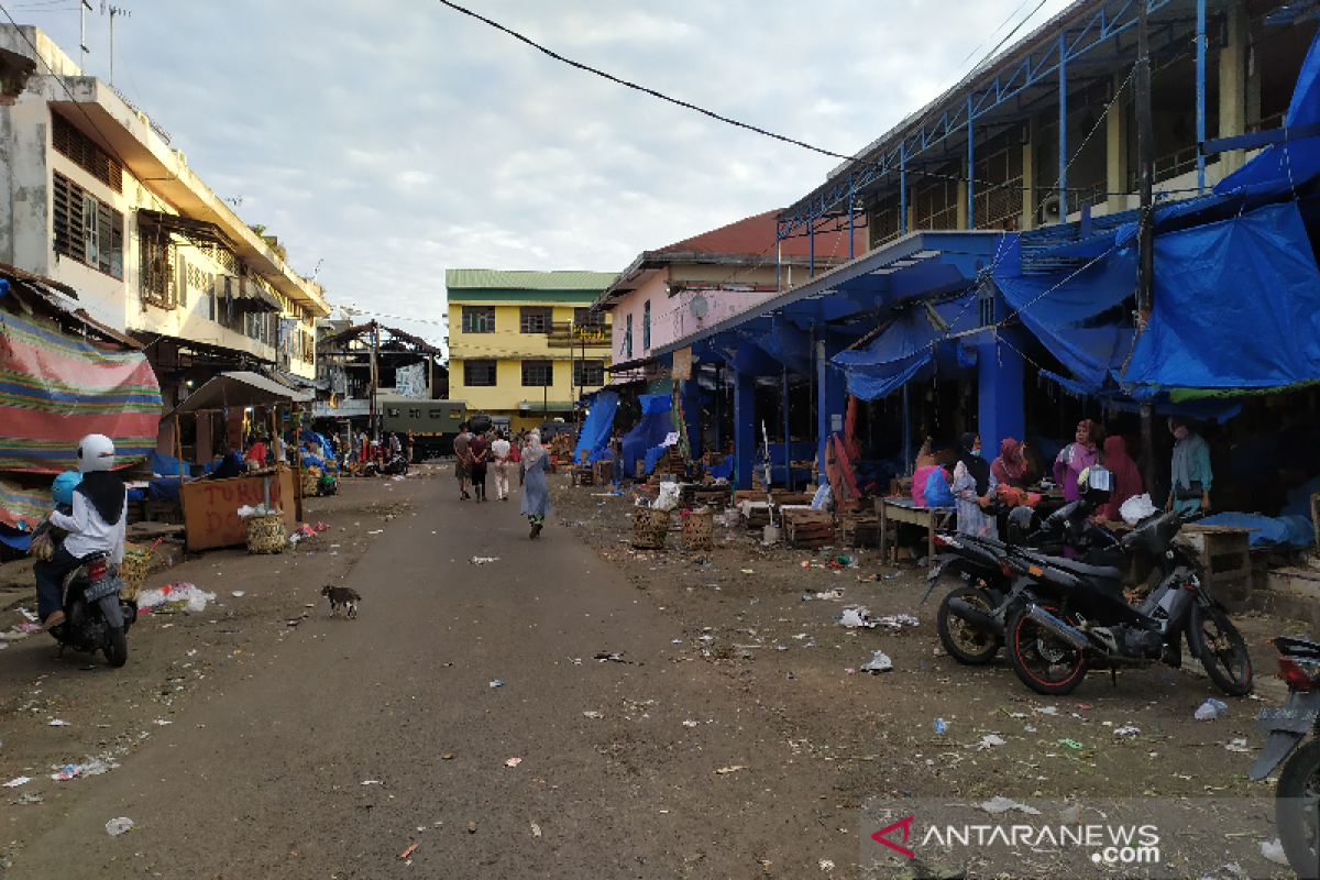 Wali Kota Banda Aceh ajak warga belanja ke pasar Al Mahirah Lamdingin