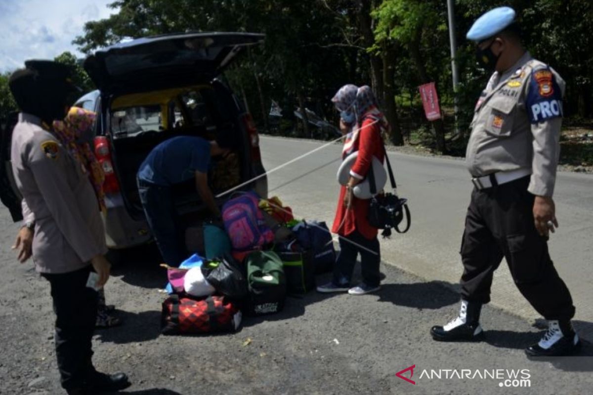 Polda Sulsel perpanjang masa penyekatan kendaraan hingga 31 Mei 2021