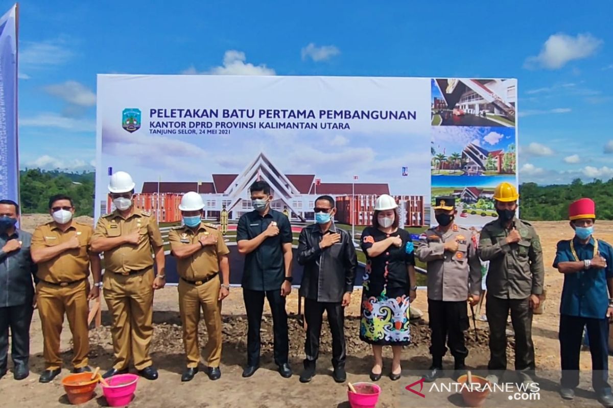 Gubernur Berharap Gedung DPRD Kaltara Memiliki Nilai Kearifan Lokal