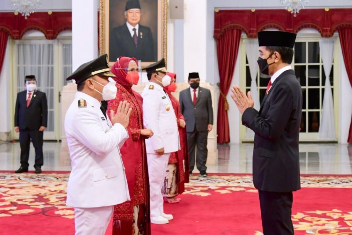 Presiden lantik Gubernur dan Wakil Gubernur Kalteng di Istana Negara