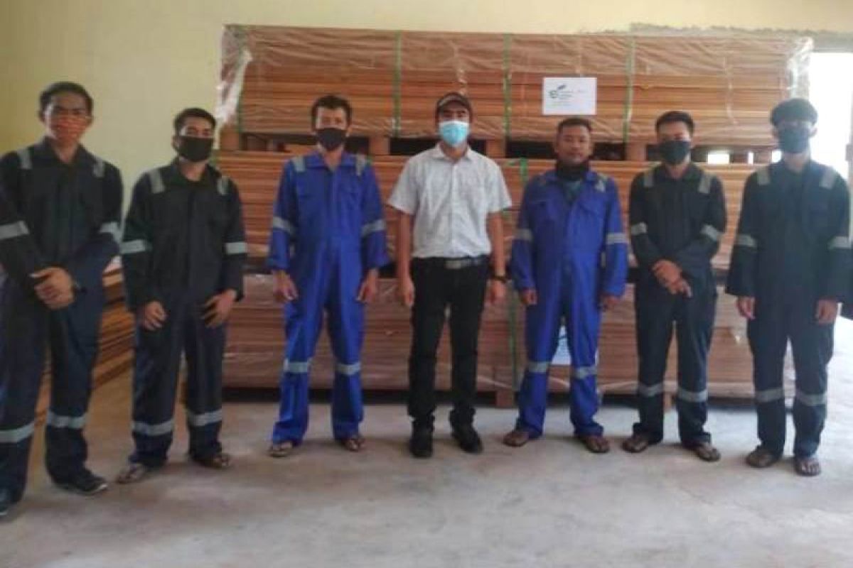 Perusda Gunung Mas Perkasa ekspor moulding kayu ke Korsel