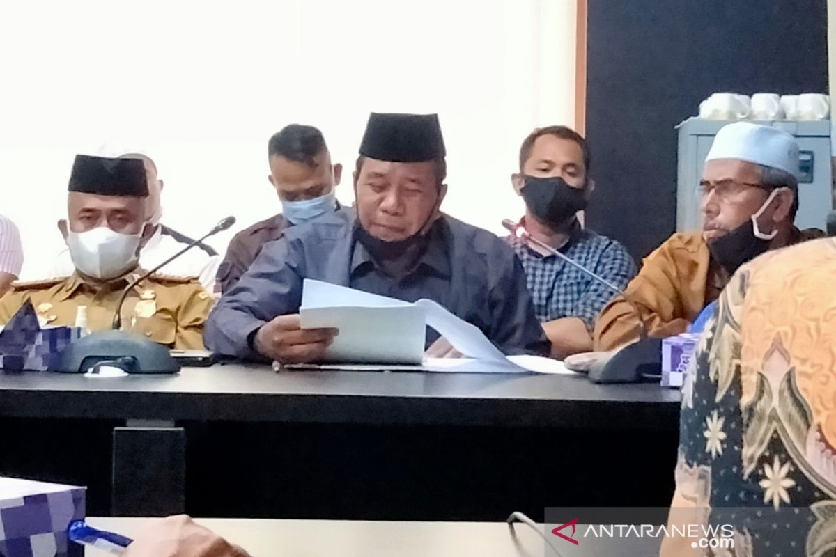 MPU Aceh Barat rekomendasikan penghentian pengajian di sebuah mushala di Meulaboh. Ini sebabnya