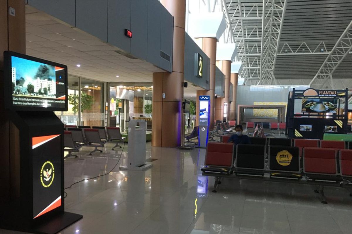 ANTARA pasang TV Robot di Bandara Supadio Pontianak perluas jaringan distribusi