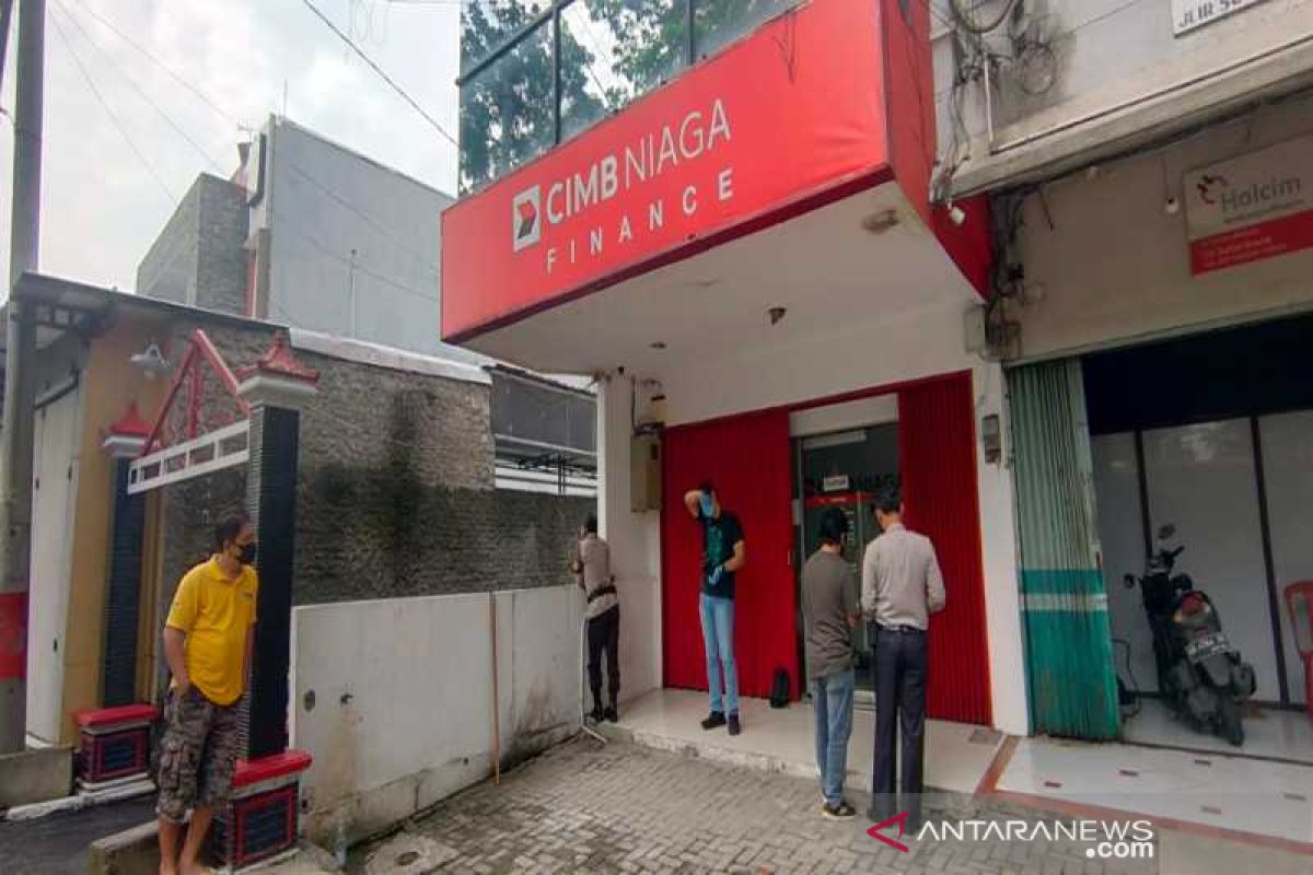 Kantor CIMB Niaga Finance Solo dibobol maling