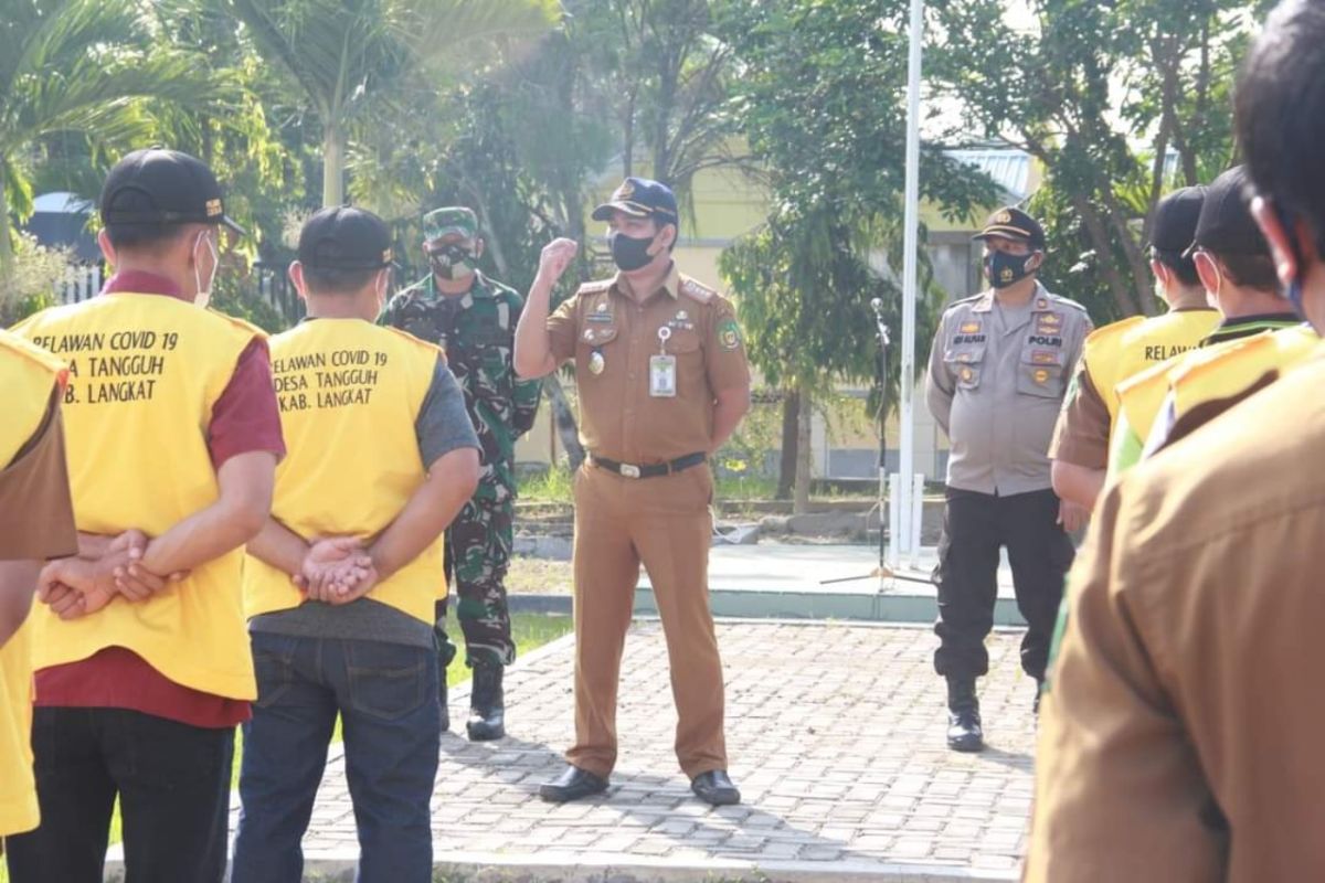 Camat Hinai Langkat persiapkan relawan antisipasi penyebaran COVID-19