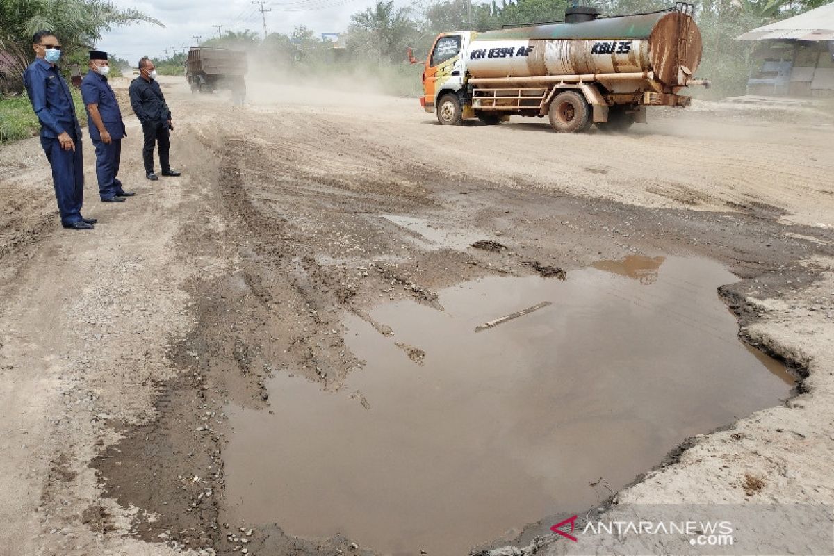 DPRD Kotim tagih janji pemprov memperbaiki jalan lingkar selatan Sampit