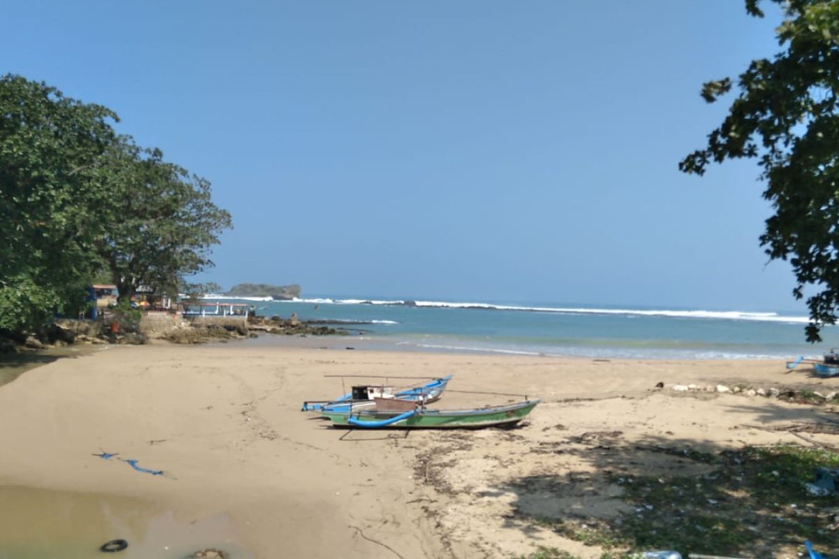 BPBD Banten minta warga tinggal di pesisir pantai waspada gempa tektonik