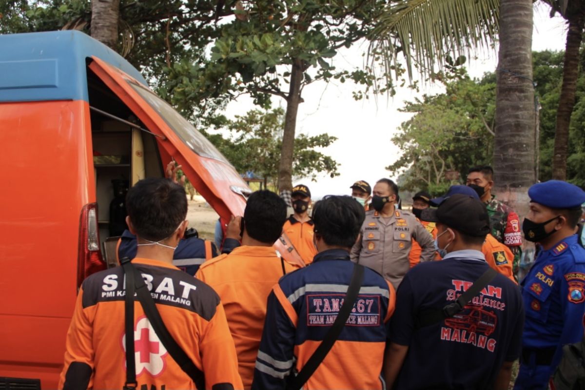 Seorang korban terseret ombak di Batu Bengkung ditemukan meninggal dunia