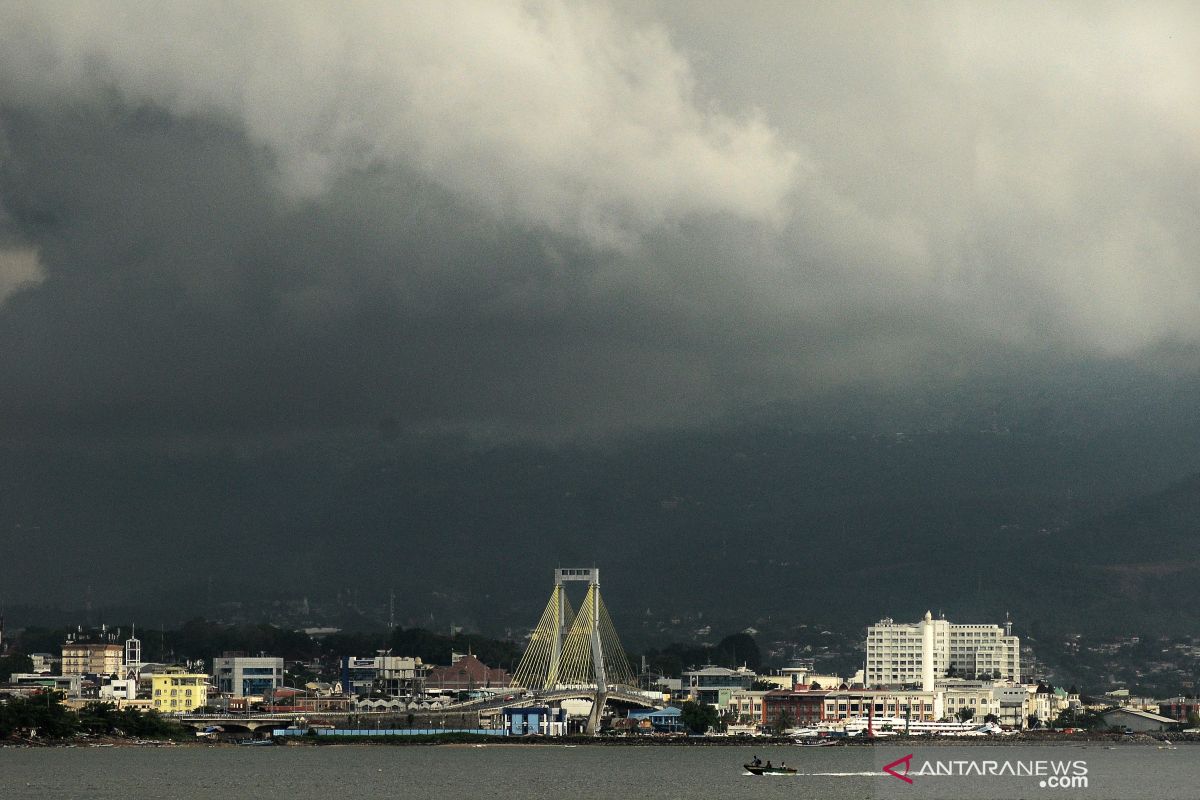 BMKG keluarkan peringatan hujan lebat di beberapa wilayah