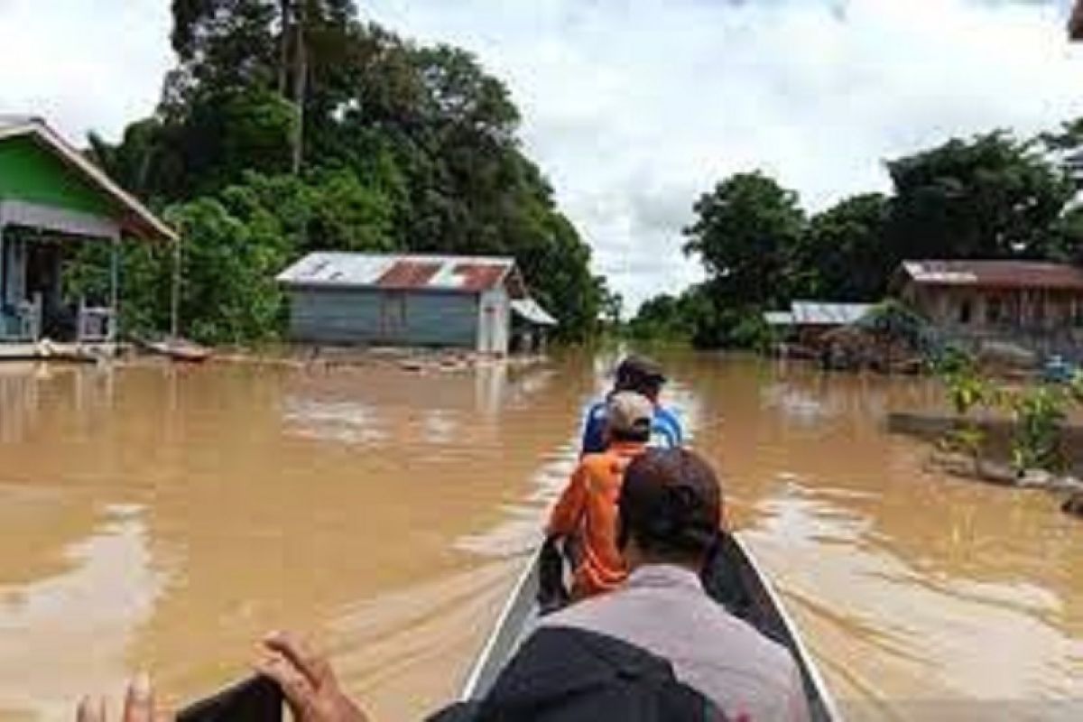Ratusan rumah warga di Sembakung, Nunukan terendam banjir kiriman dari Malaysia