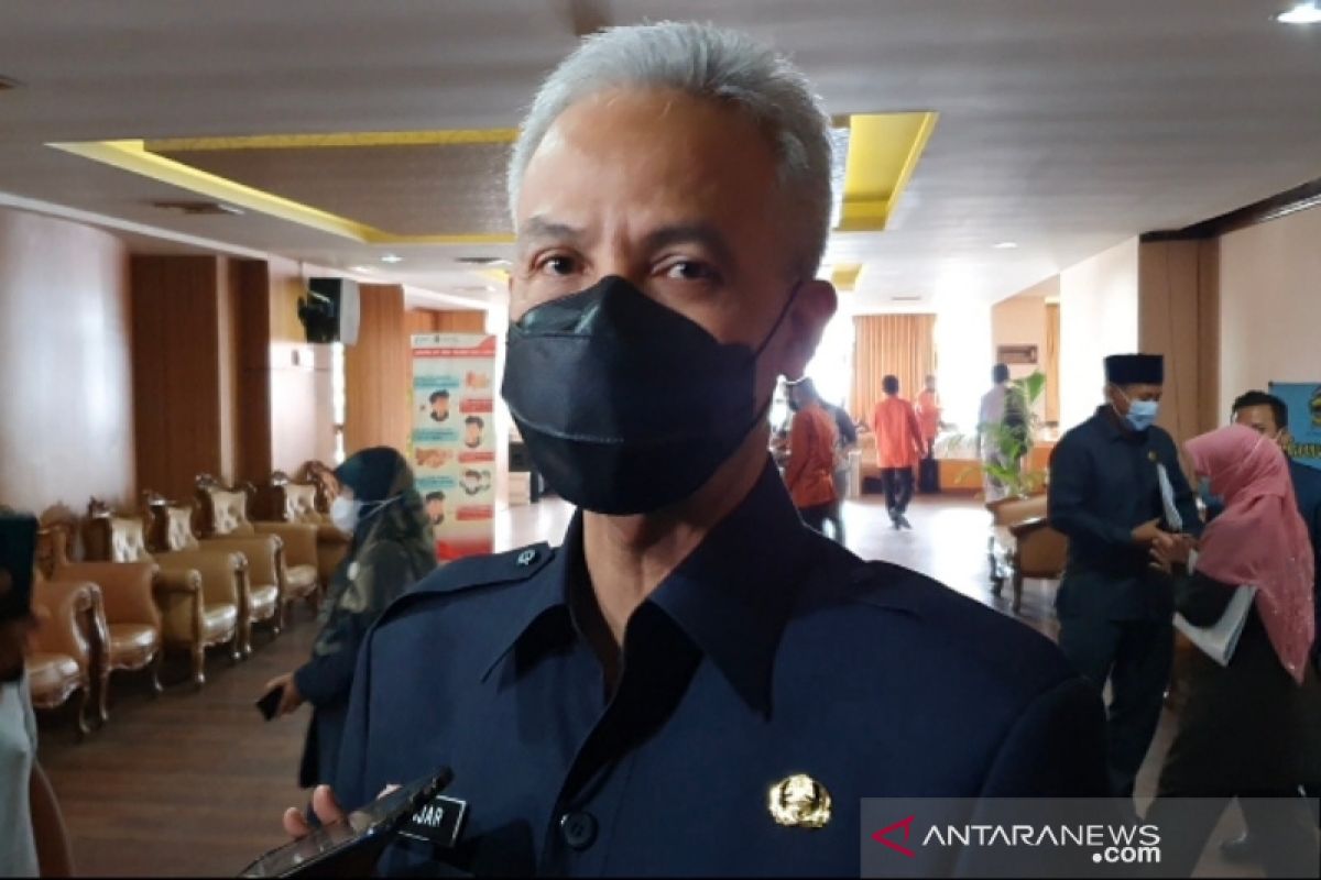 Ganjar Pranowo mengaku selalu hormat ke Puan Maharani