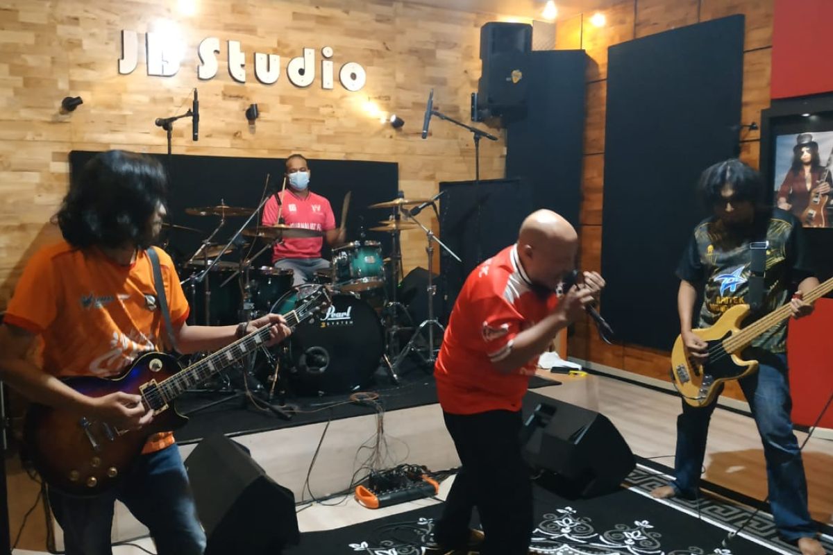 Journalist FC rilis lagu  dan video klip