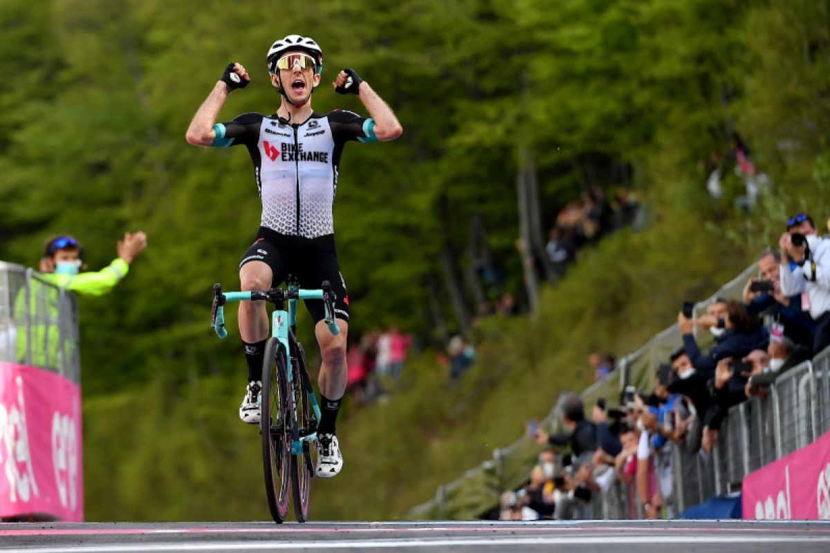 Yates juarai etape 19 tetapi Bernal tetap puncaki klasemen Giro d'Italia