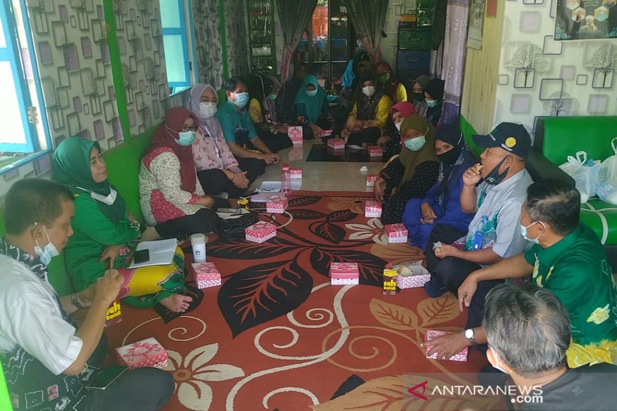 10 kelompok tani Desa Handil Gayam diarahkan menanam tanaman perkebunan