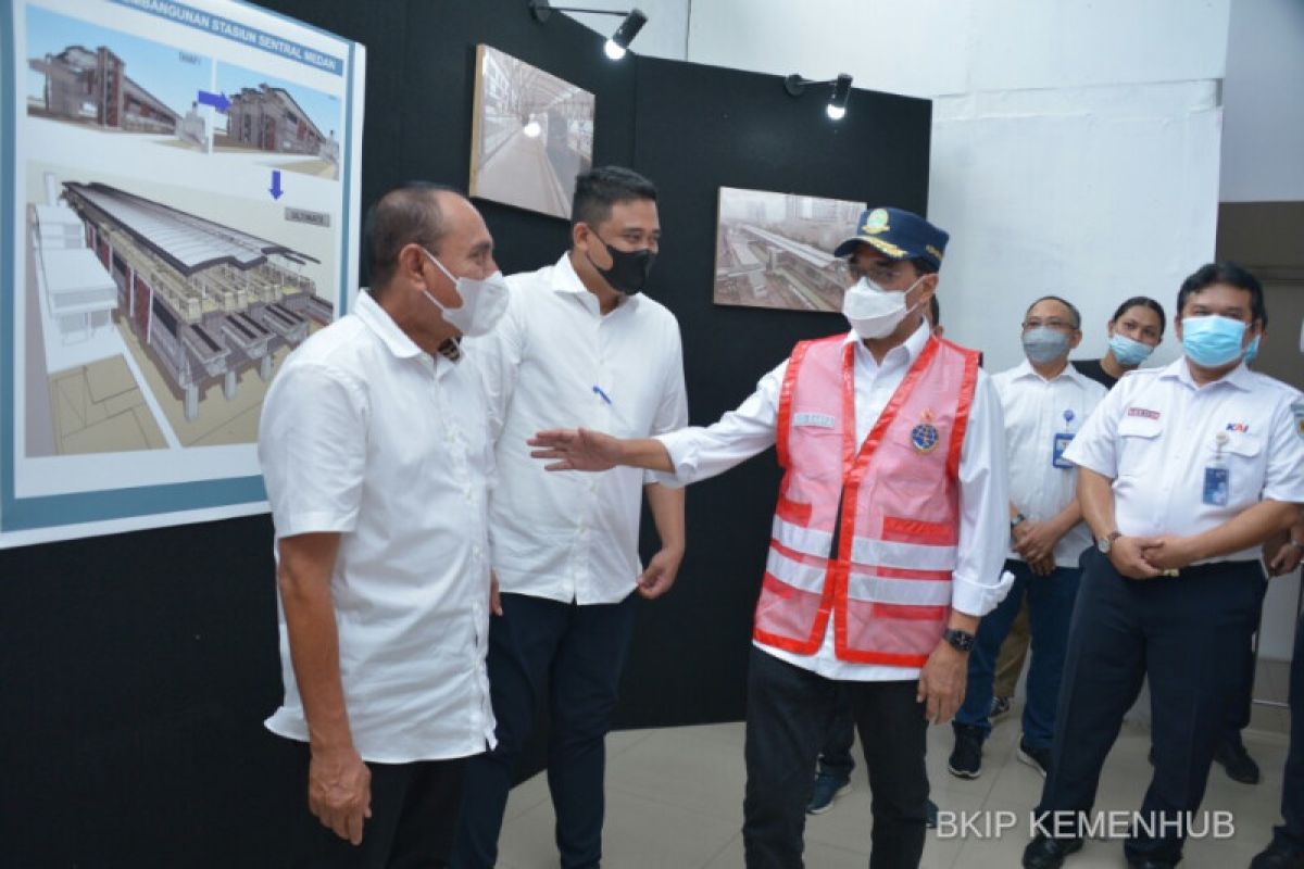 Menhub bahas pengembangan angkutan massal di Sumut