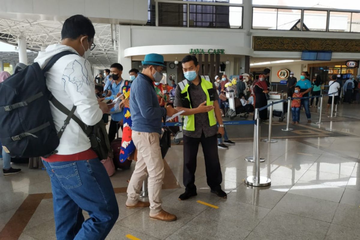 Penumpang Bandara Juanda meningkat pascapeniadaan mudik lebaran