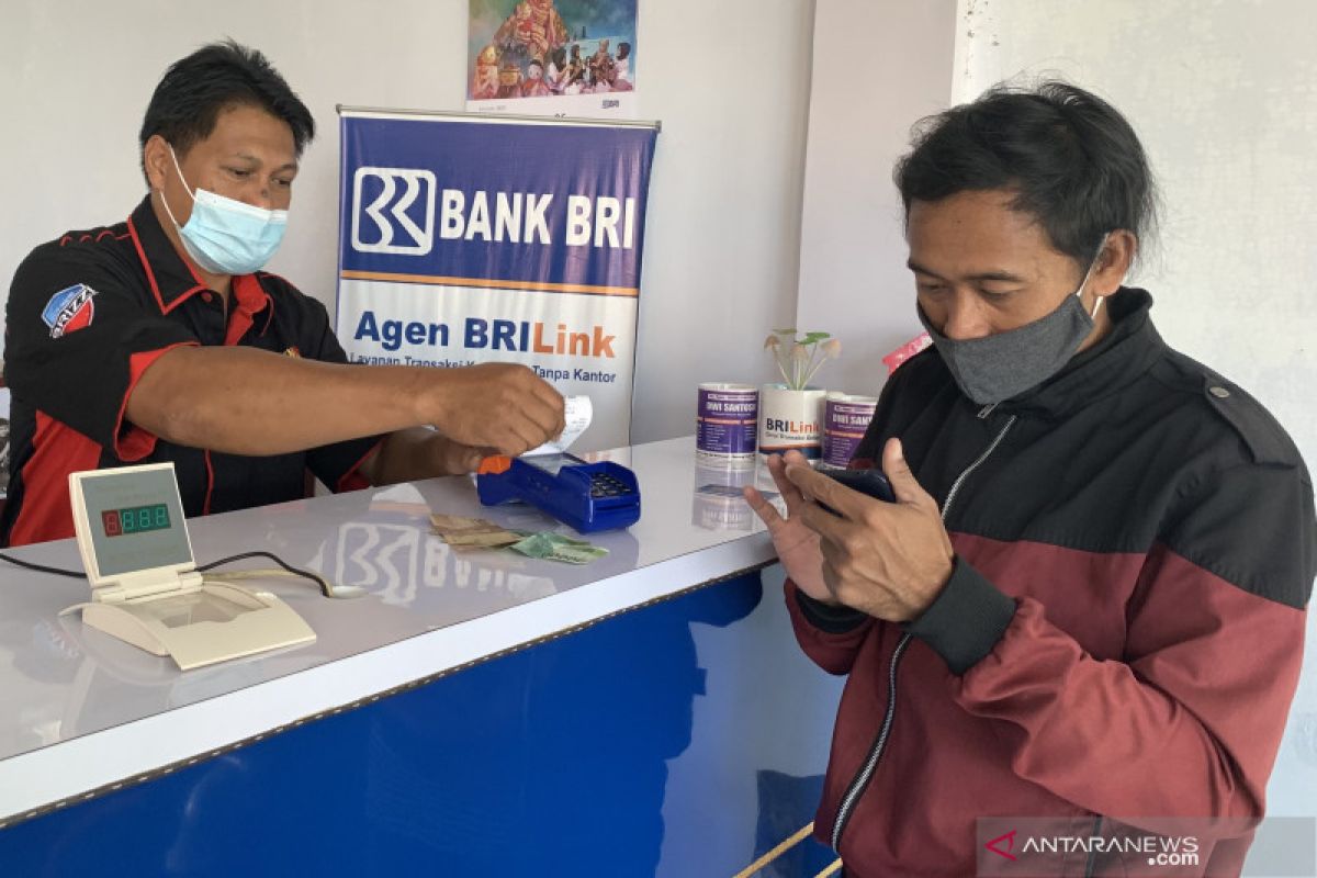 Kemudahan transaksi perbankan jadi kunci agen BRILink berkembang