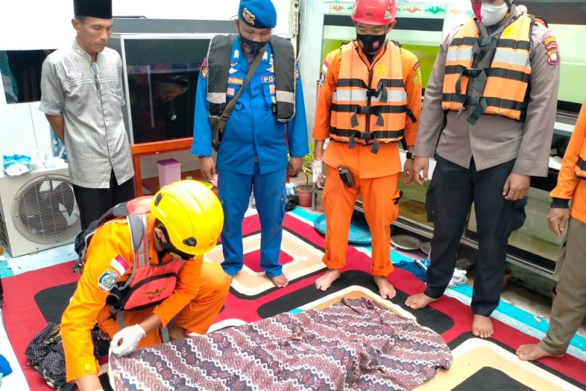 SAR Pontianak: Ketiga korban tenggelam sudah ditemukan semua