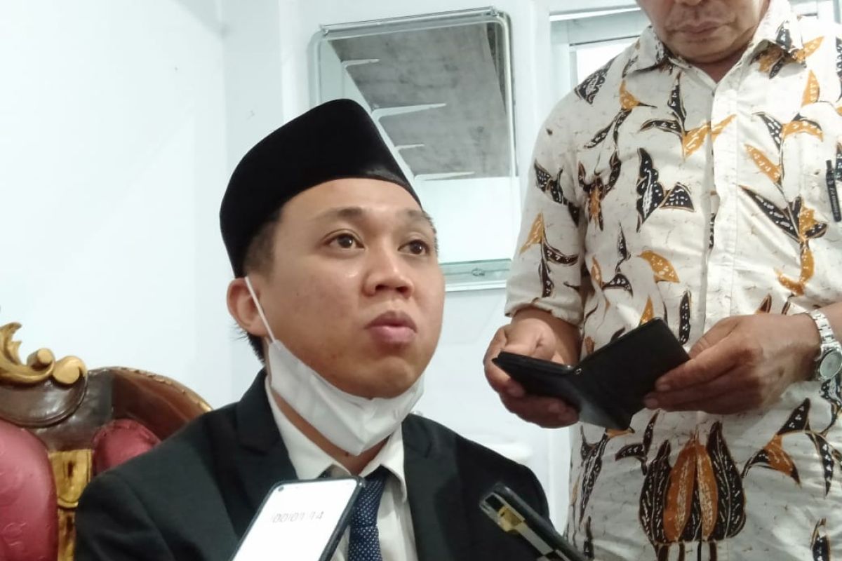 Usia 28 Tahun, Wahyu Hidayat Resmi Jadi Wakil Ketua DPRD Morut