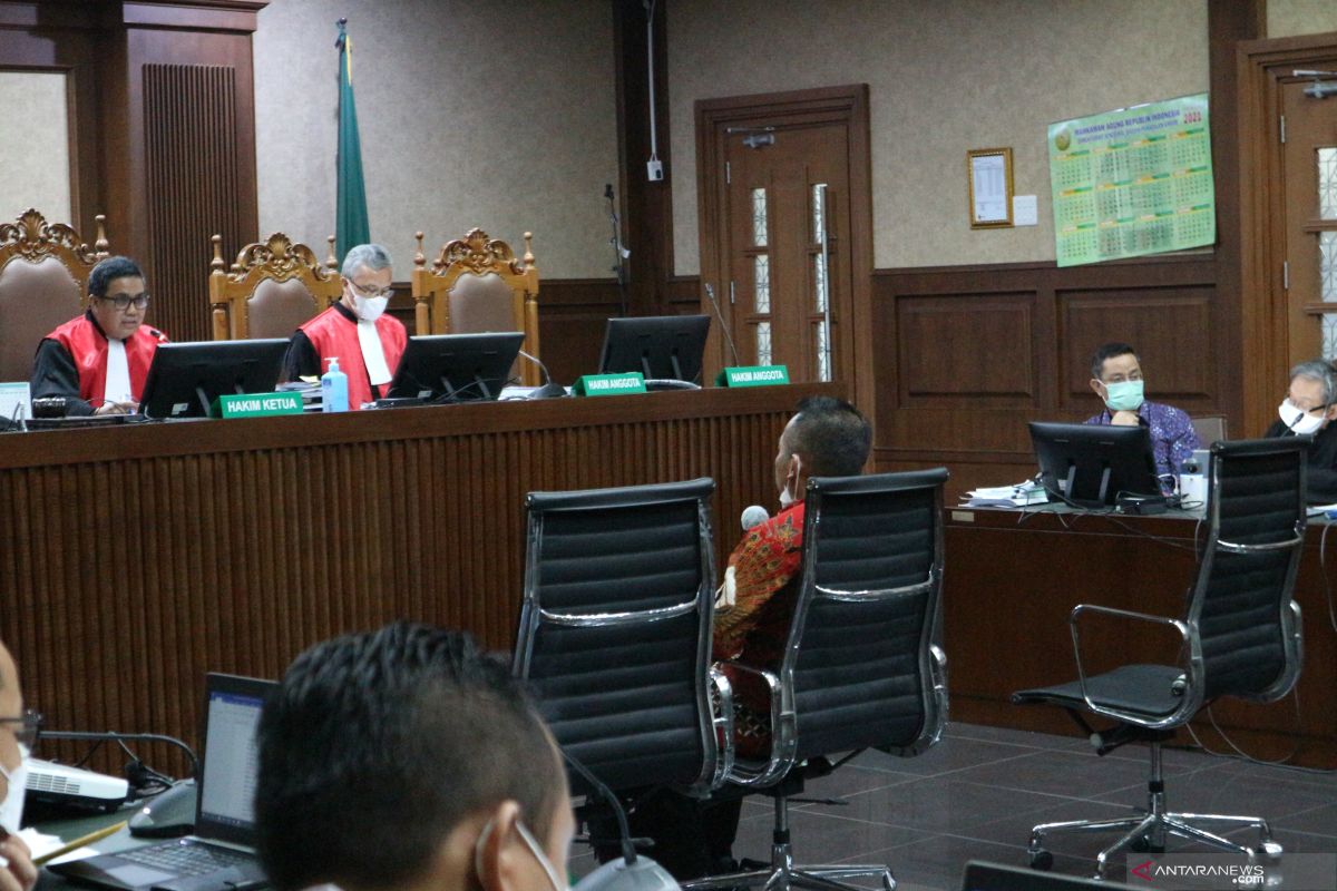 Juliari Batubara disebut menargetkan Rp35 miliar dari "fee" bansos