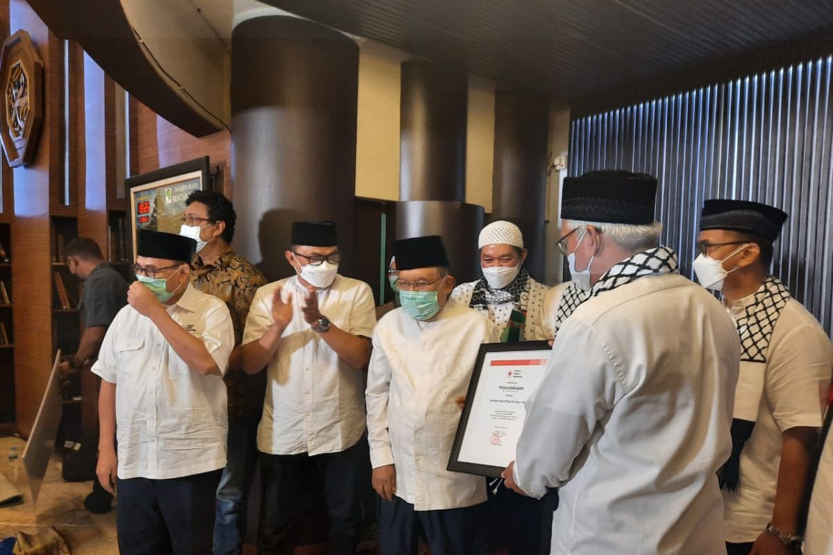 Masjid Raya Bintaro Jaya salurkan bantuan bagi rakyat Palestina