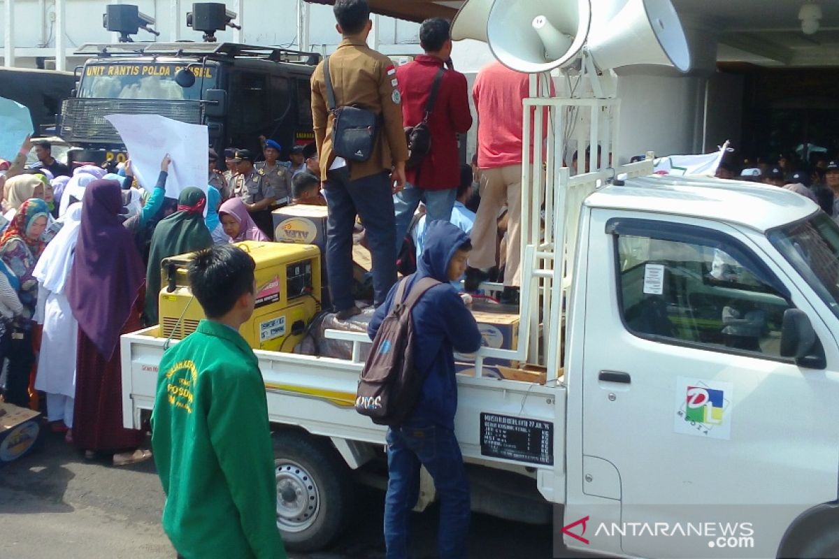 Masyarakat miskin Palembang gelar aksi dukungan ke KPK