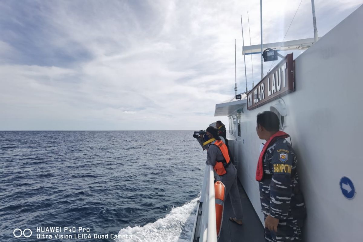 Search continued for KM Karya Indah's missing passenger: SAR agency