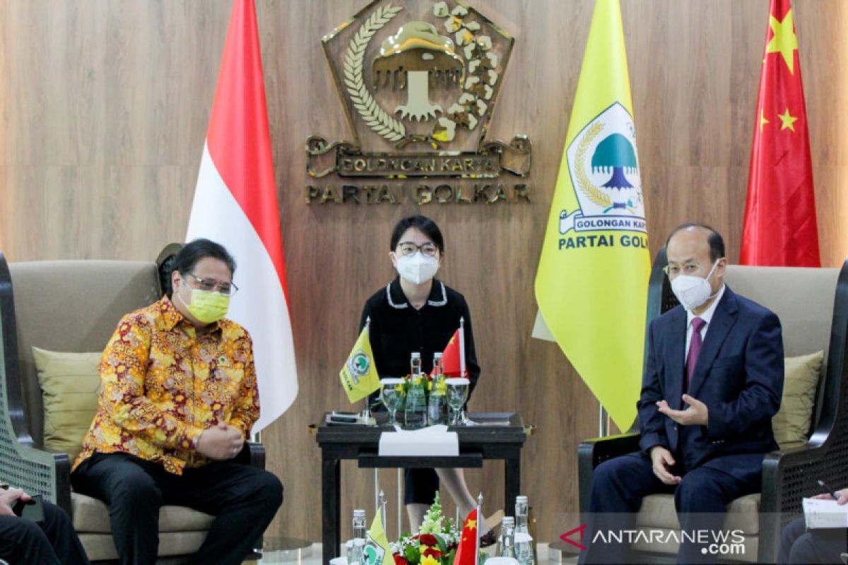 Ketum Golkar Airlangga Hartarto terima kunjungan Dubes China