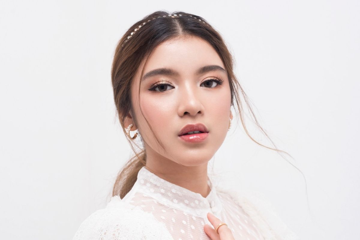 Tiara Andini gandeng Vidi Aldiano rilis single remake "Buktikan"