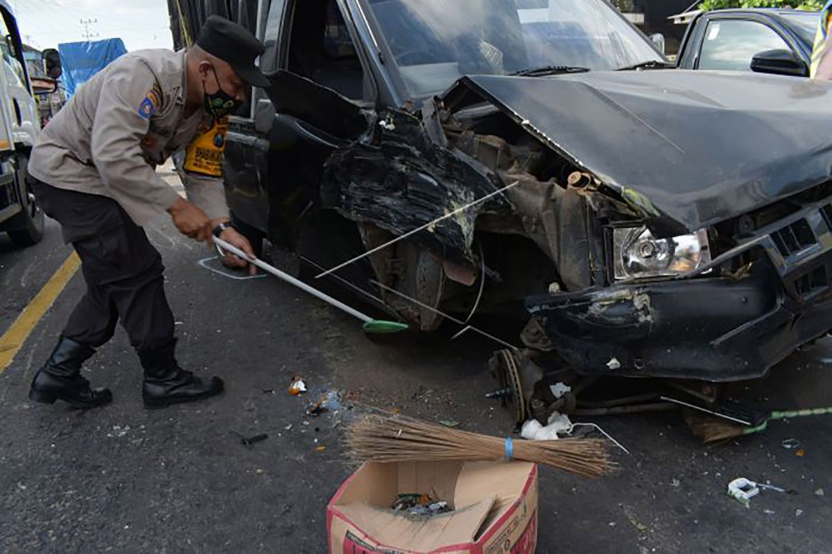 Polisi tetapkan sopir pikap tersangka kecelakaan tewaskan delapan orang di Malang