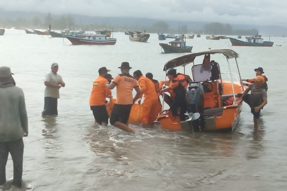 Pelajar terseret arus di Pantai Jilbab ditemukan meninggal dunia