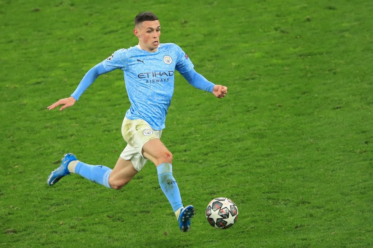 Phil Foden calon pemain terbaik dan pemain muda terbaik di Inggris