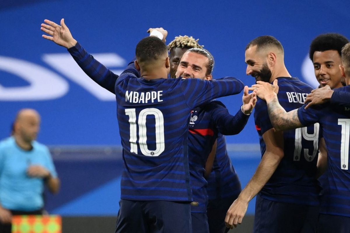 Pemanasan Euro 2020: Tak ciptakan gol tapi Benzema bersinar saat Prancis libas Wales 3-0