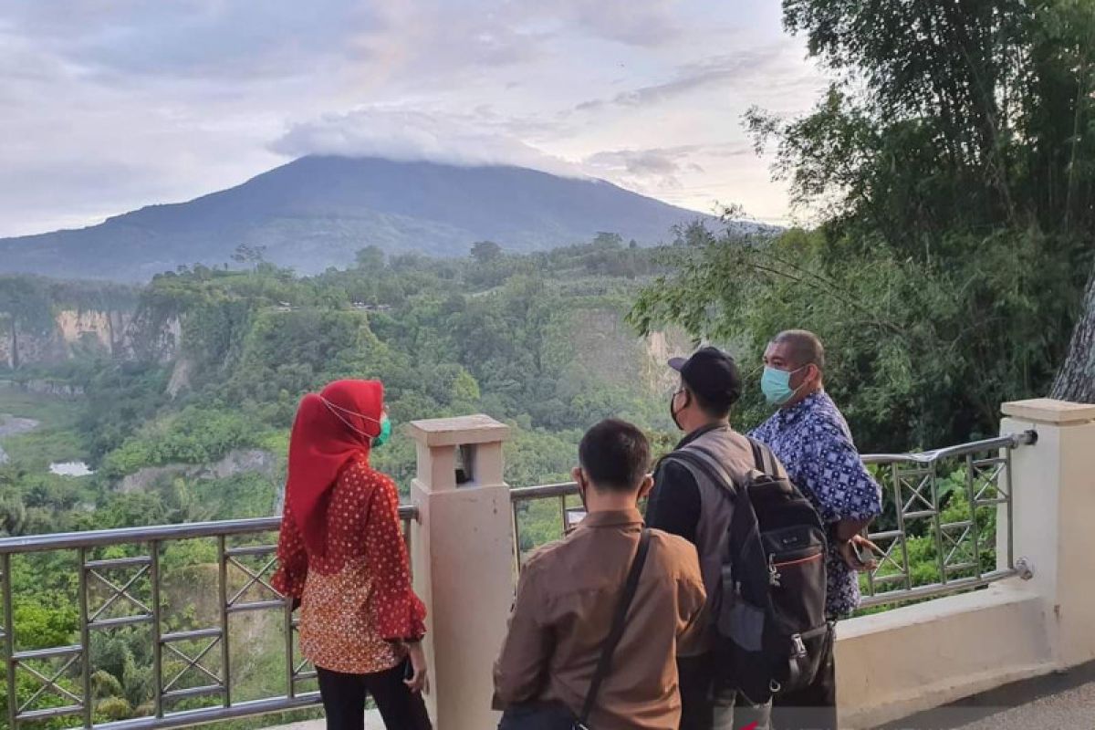 Jumlah kunjungan wisatawan ke Bukittinggi menurun, ini rinciannya