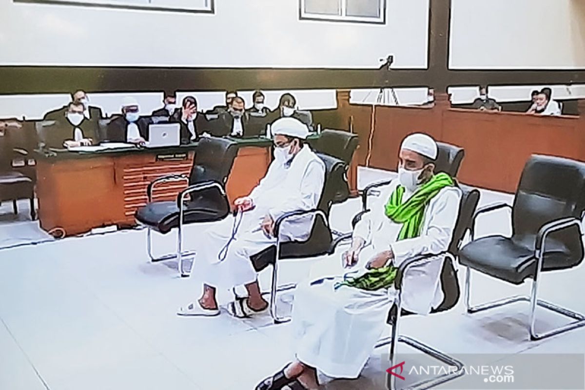 Rizieq Shihab jalani sidang pembacaan replik jaksa penuntut