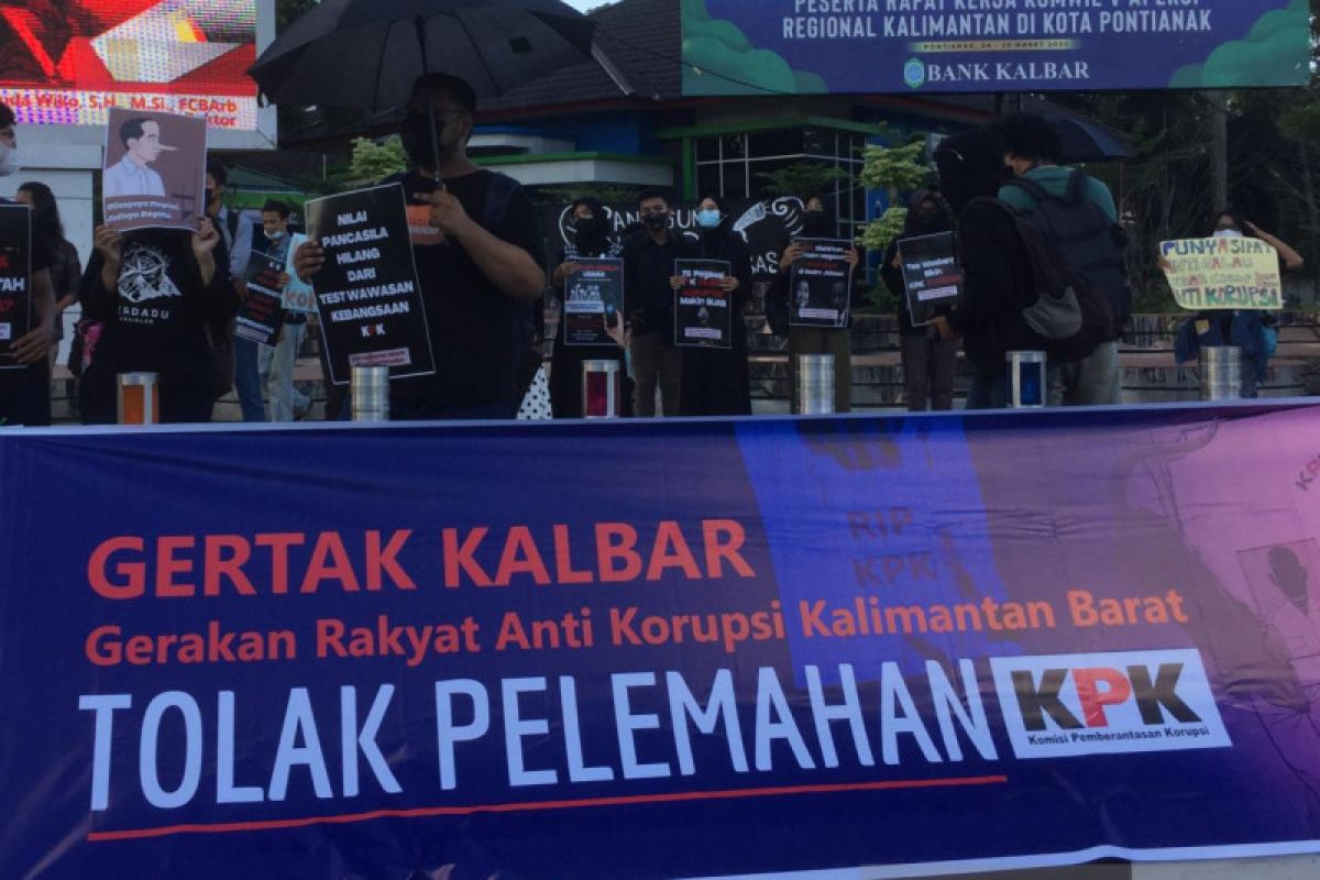 Gerakan Rakyat Antikorupsi Kalbar tolak upaya pelemahan KPK