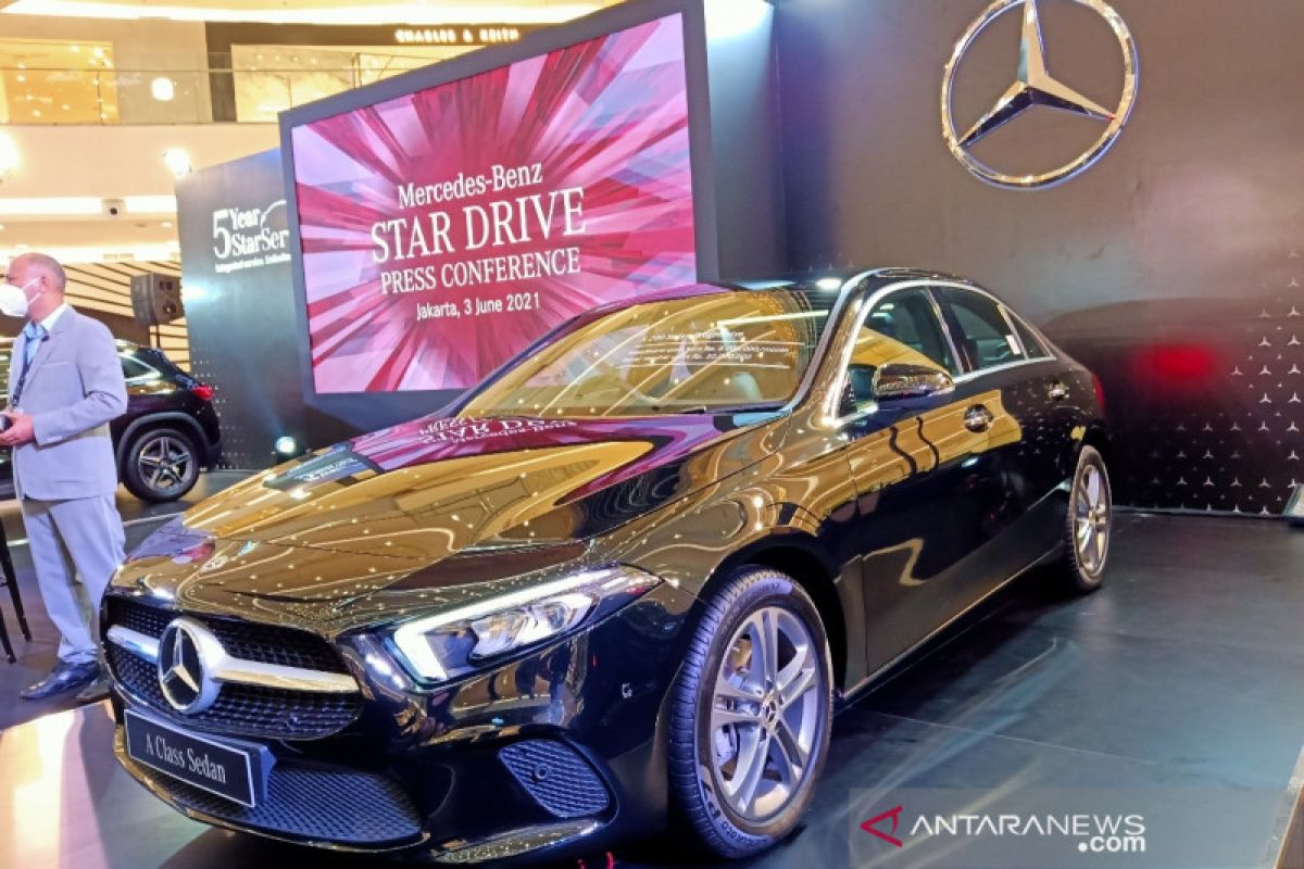 Mercedes-Benz luncurkan dua mobil rakitan lokal, harga Rp700 jutaan