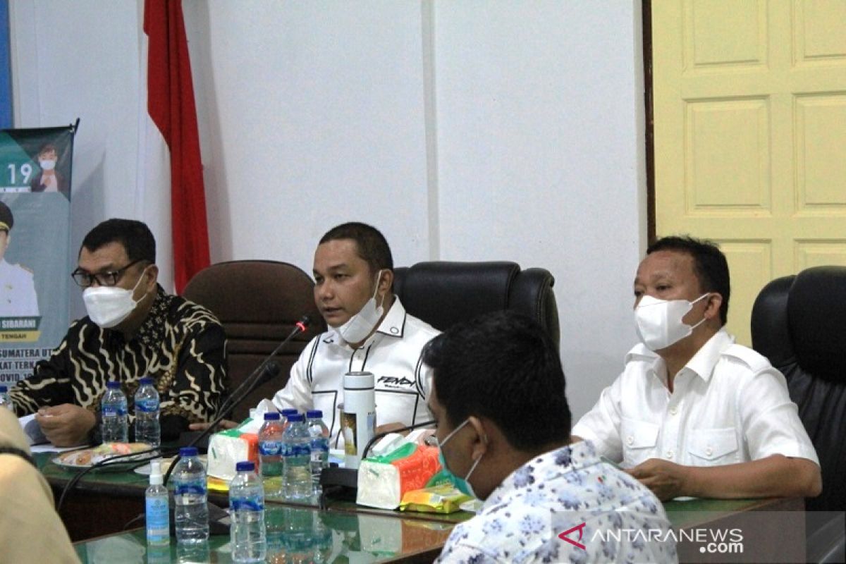 Bupati paparkan potensi pertanian dan perkebunan Tapteng kepada komisi B DPRD Sumut