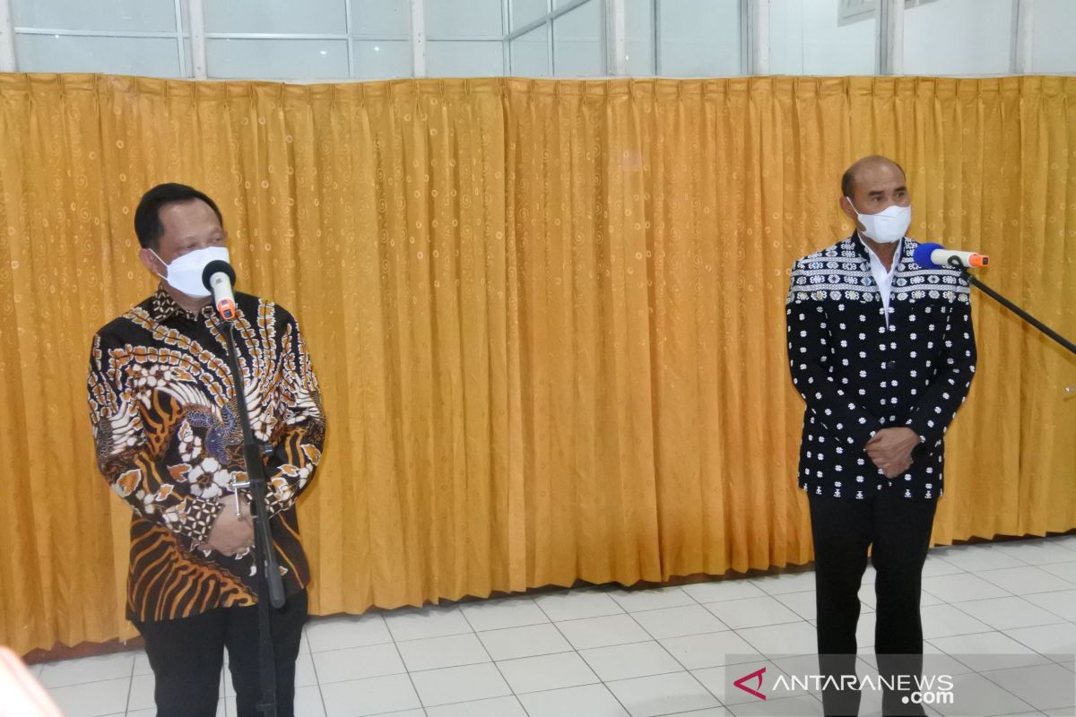 Mendagri serahkan kasus Bupati Alor ke Gubernur